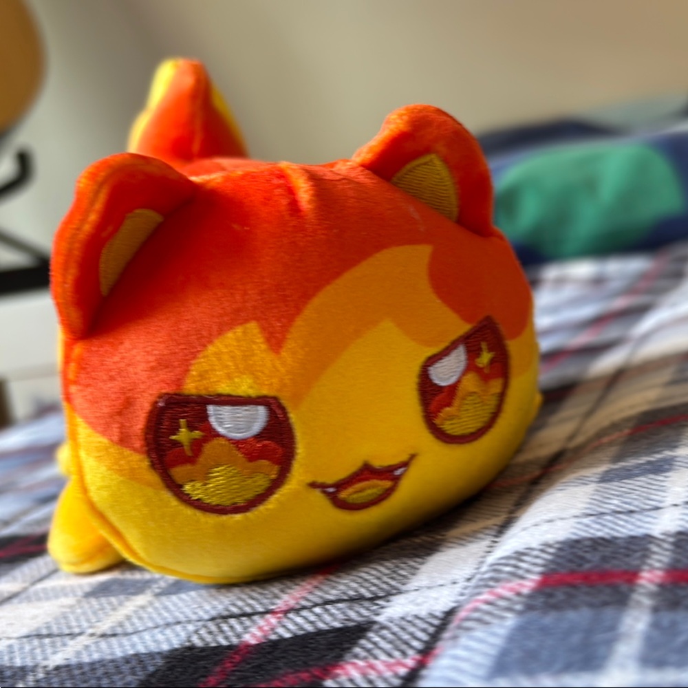 Aphmau Meemeow - Bright Yellow & Orange